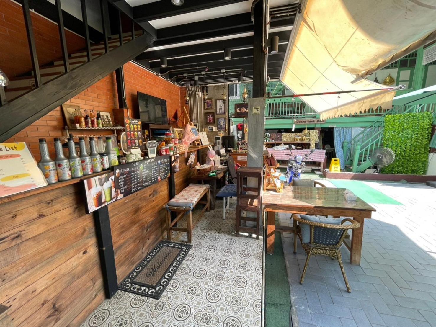 Green Teak House Bangkok Buitenkant foto